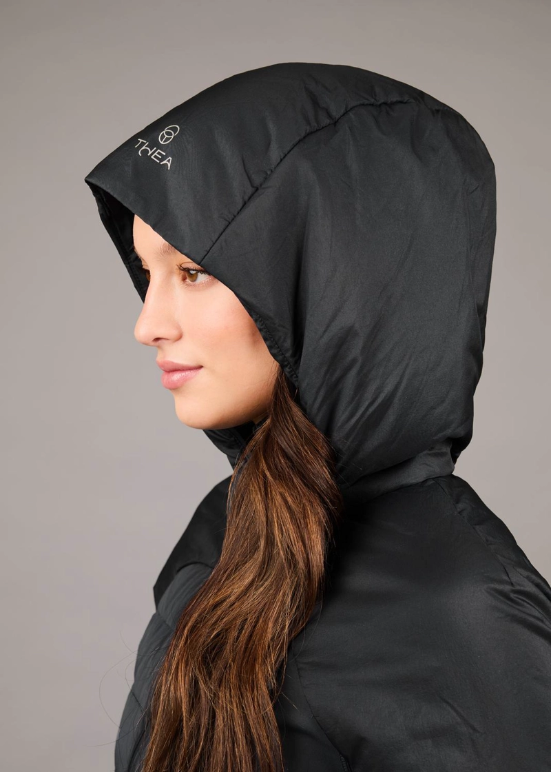 PARKA DEPORTIVA NIKKAL BLACK CON CAPUCHA Y PANELES ACOLCHADOS - 7