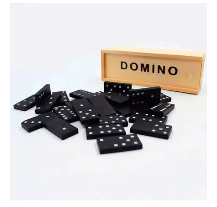 JUEGO MESA DOMINO NEGRO 28 UNDS EN CAJA MADERA 15 X 5CM - 2