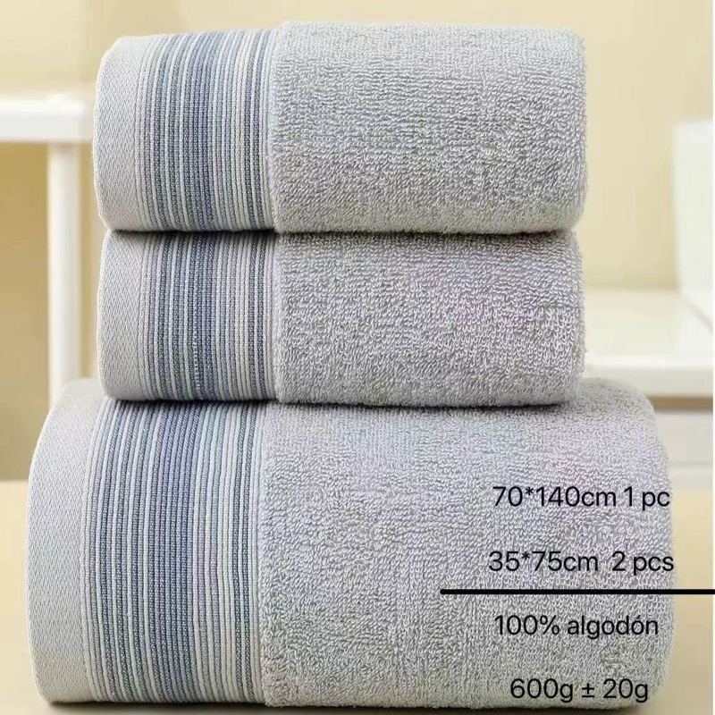 SET DE 3 TOALLAS 100% ALGODON CON DETALLES BORDADOS - 1