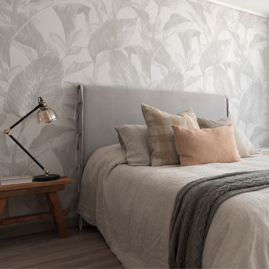 RESPALDO DE CAMA - 1.5 PLAZAS - CON FUNDA LAVABLE - MODELO TIRAS - CALAFATE GRIS CLARO - 3