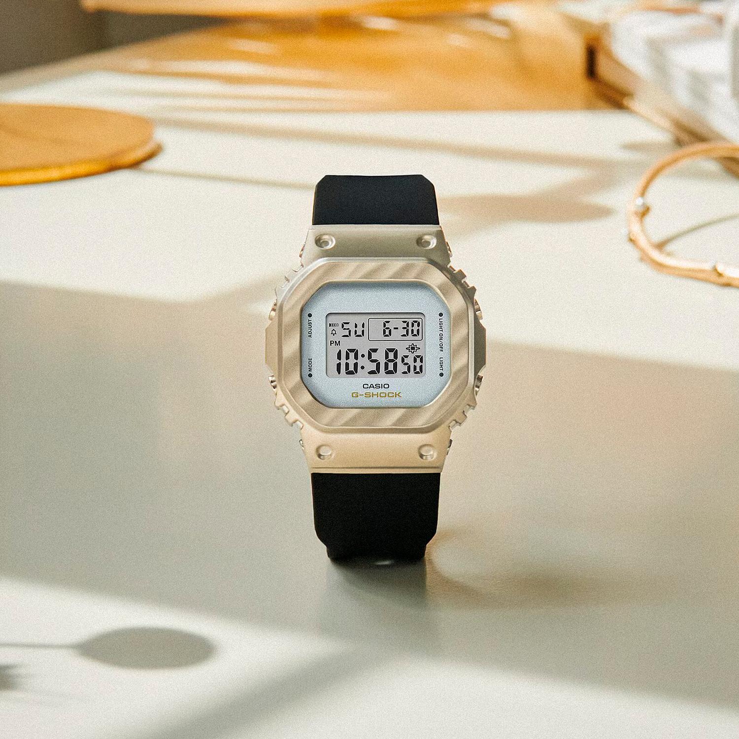 RELOJ G-SHOCK MUJER GM-S5600BC-1DR - 5