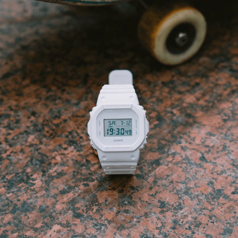 RELOJ HOMBRE G-SHOCK BLANCO DW-5600WW-7DR - 3