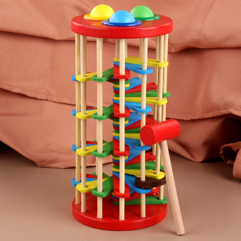 JUEGO DE PELOTAS CON MARTILLO Y ESCALERA MONTESSORI - 3