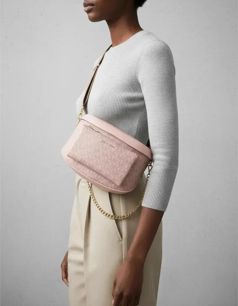 BANANO/RIÑONERA MICHAEL KORS MODELO SLATER MEDIANO COLOR ROSA DISEÑO DE LA TELA MONOGRAMA - 8
