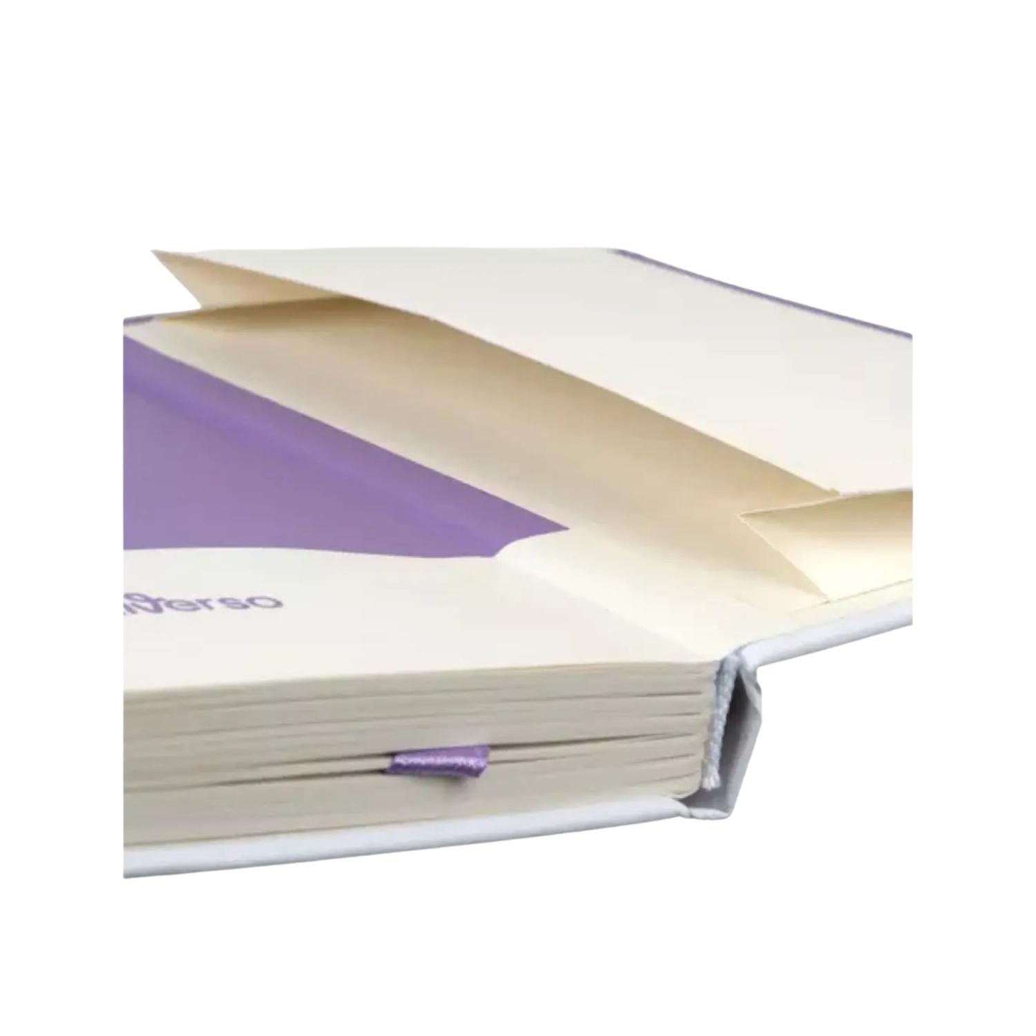 LIBRETA PEQUEÑA 14X9CM CON ELASTICO. PANTONE - 5