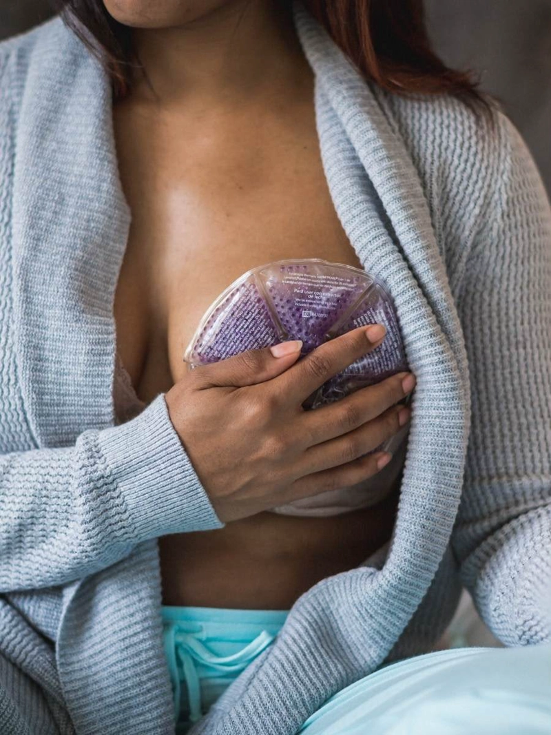 ALMOHADILLA COMPRESA TERAPIA FRIO/CALOR PARA PECHO LANSINOH - 2