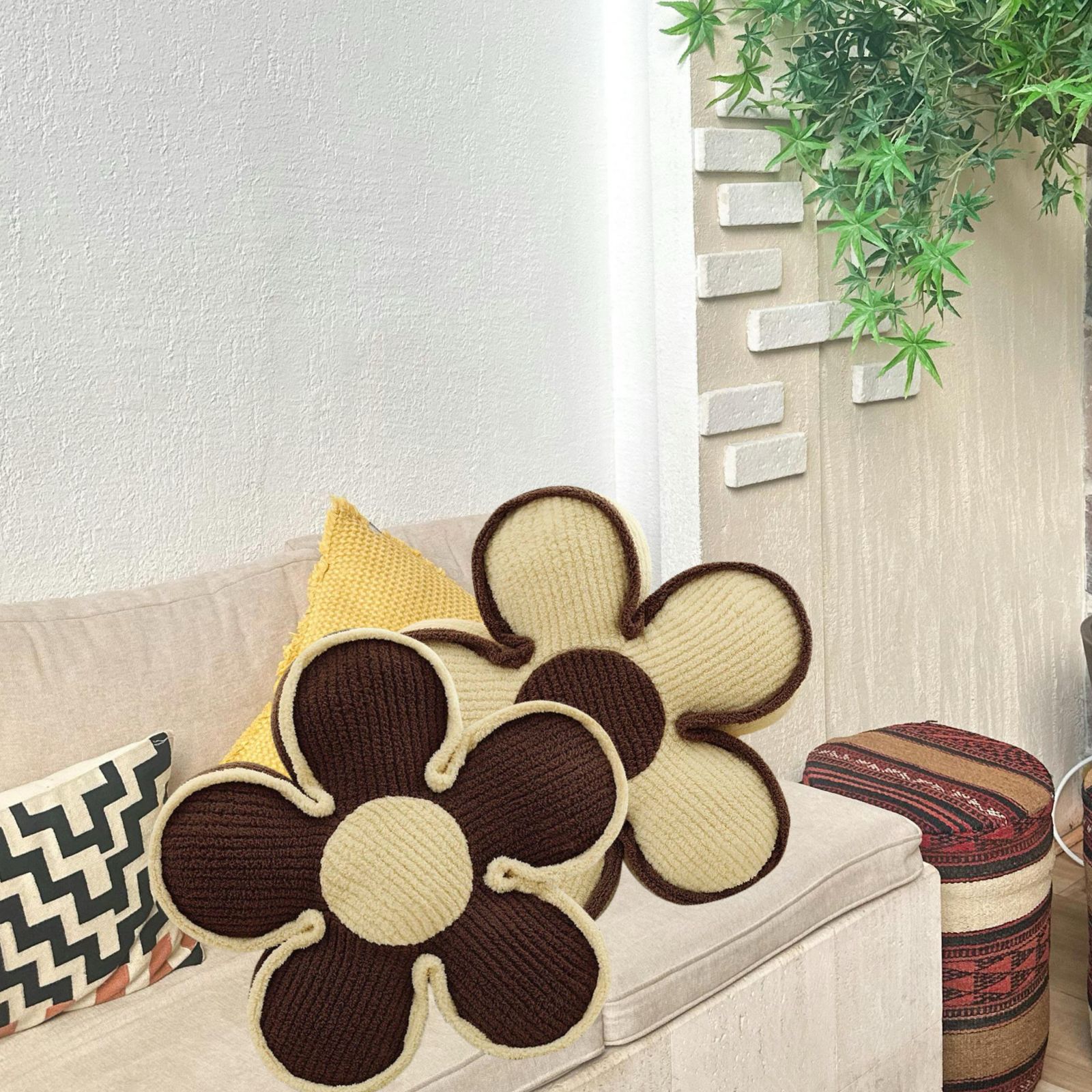 SET DE 4 COJINES DISEÑO FLOR COLOR BEIGE/CAFÉ - 1