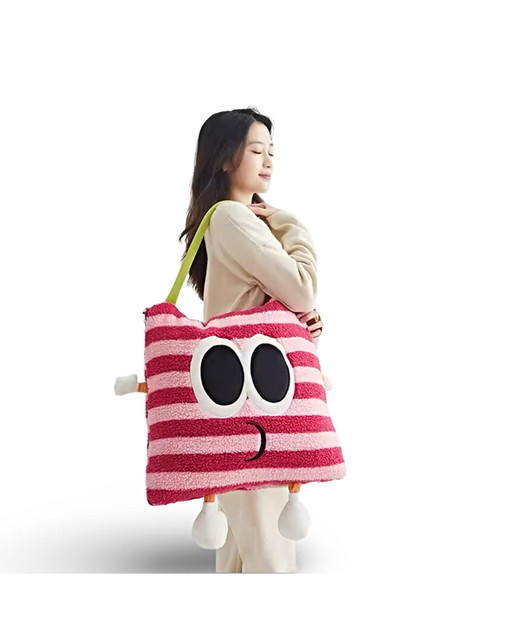 FRAZADA 3 EN 1 BOLSA ALMOHADA Y MANTA FUCSIA - 2