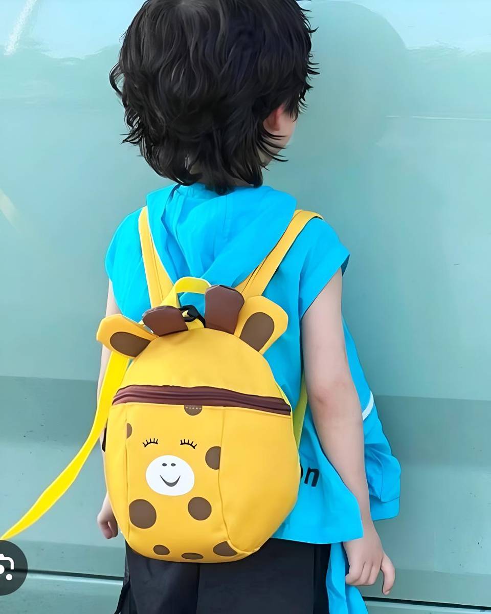 MINI MOCHILA INFANTIL DINSEÑO JIRAFA - 4