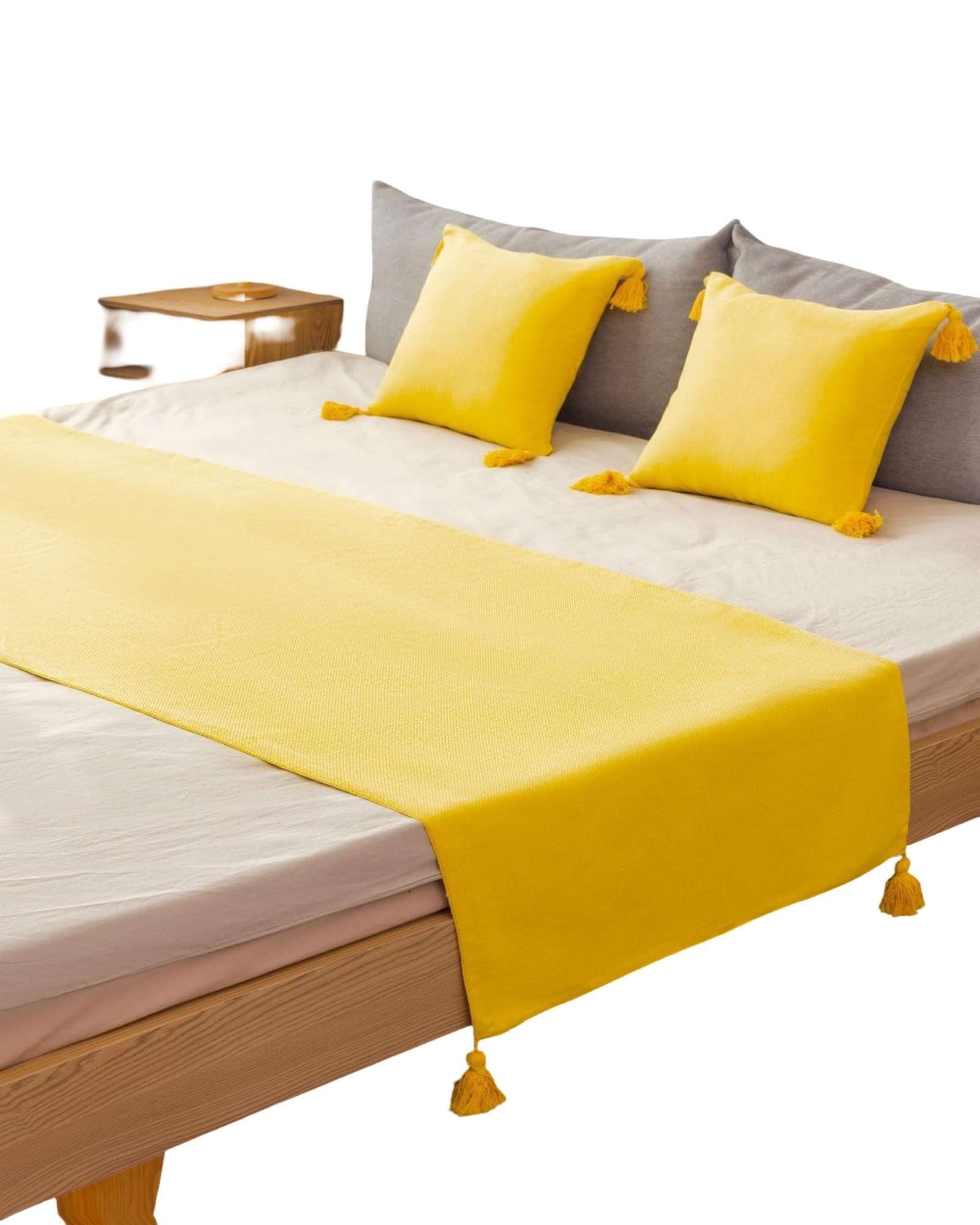 PIECERA MAS 2 FUNDAS CON POMPONES AMARILLO - 1
