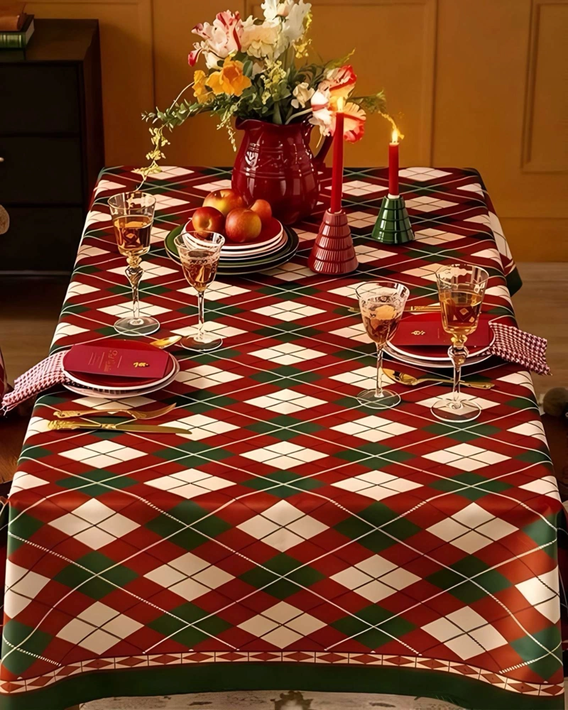 JUEGO MANTEL MAS 6 FUNDAS DE SILLAS ANTIMANCHAS NAVIDEÑO 140X220 - 2