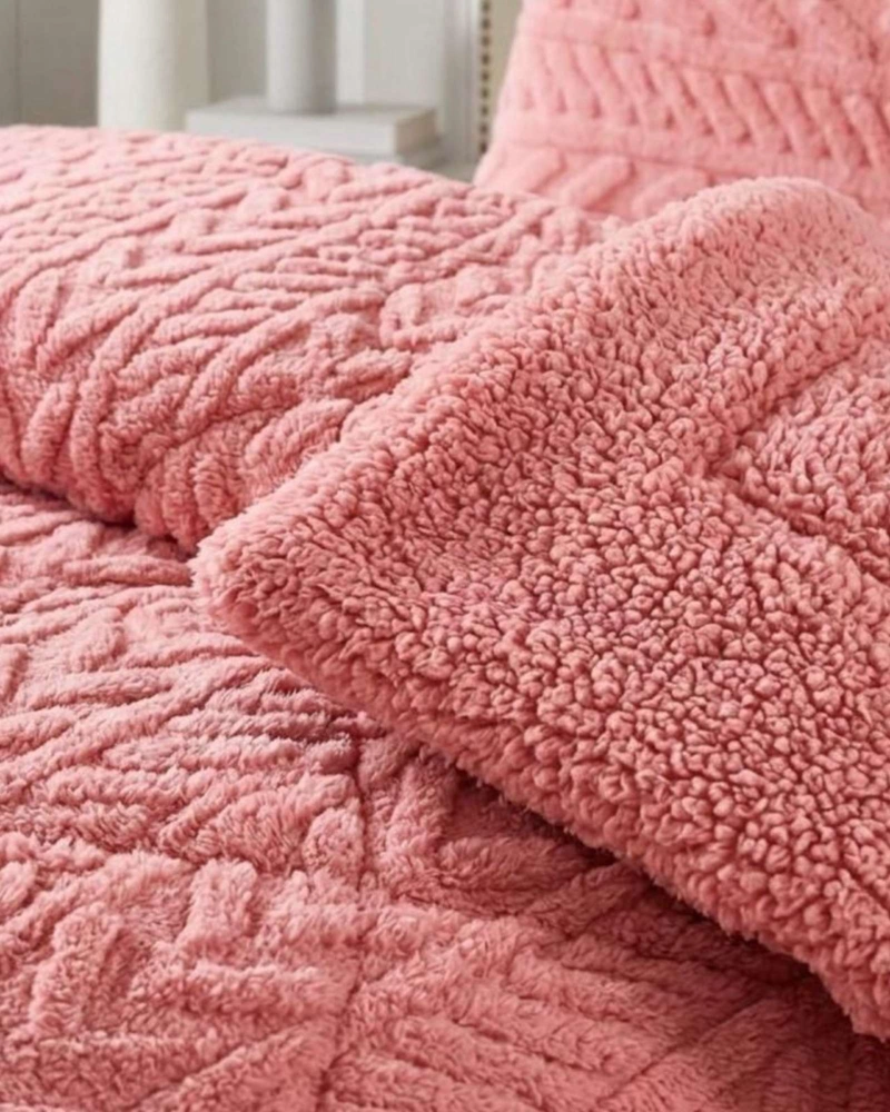COBERTOR ELEGANTE DE INVIERNO CON CHIPORRO 2 PLZ 04 - 2