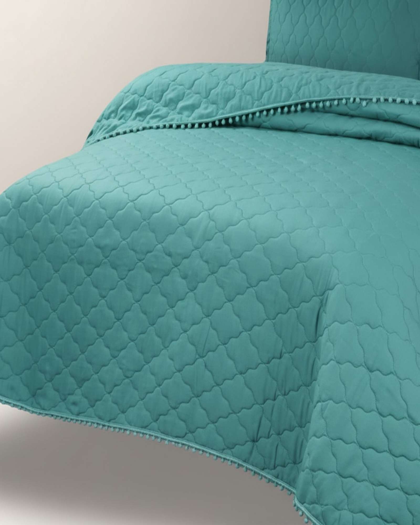 QUILT PREMIUM BLANCO BOHO-CHIC CON POMPONES KING-SUPERKING - 2