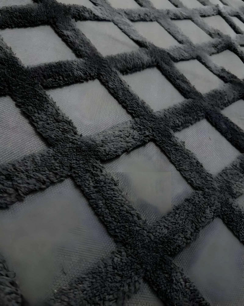 ALFOMBRA JACQUARD TEXTURIZADA CON DISEÑO Y FLECOS 200X240 CM - 2