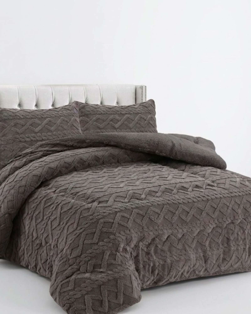 JUEGO DE CUBRECAMA SHERPA CON RELIEVE TRENZADO  2 PLAZAS - 4