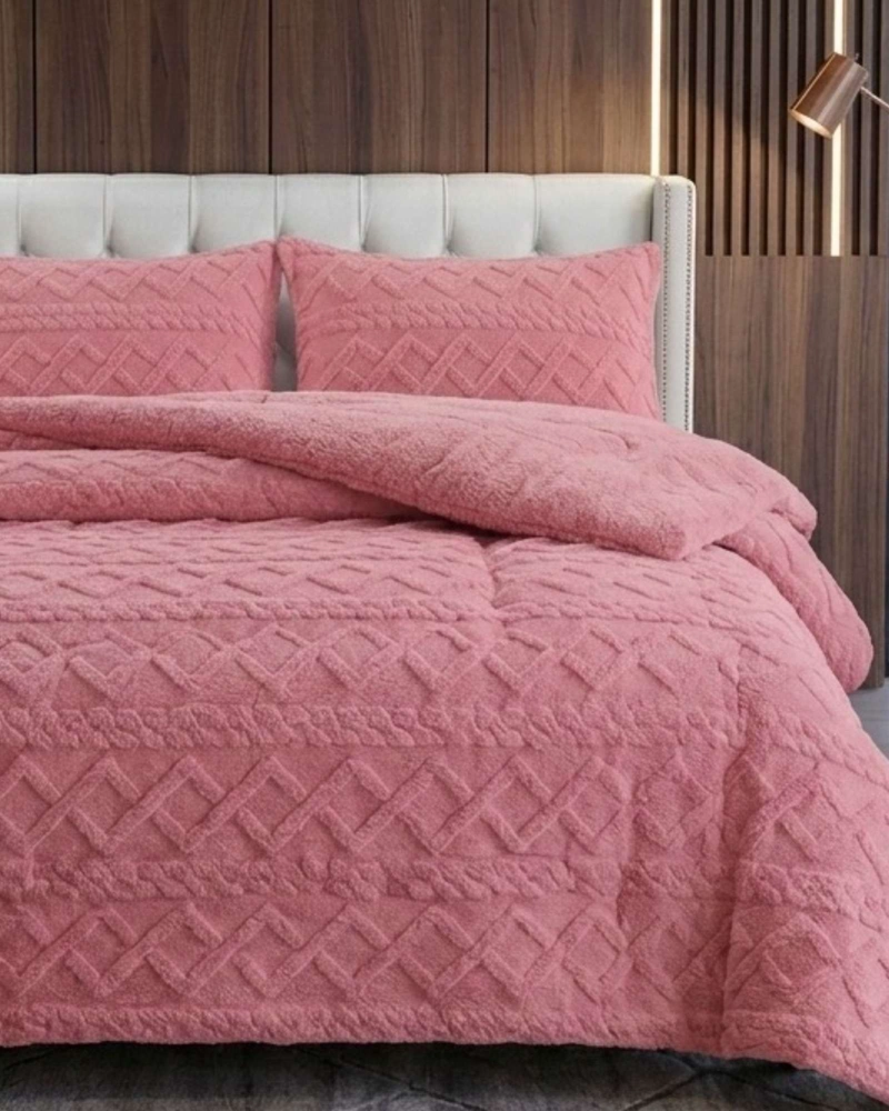 JUEGO DE CUBRECAMA SHERPA CON RELIEVE TRENZADO  2 PLAZAS - 1
