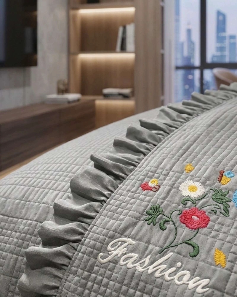 QUILT CUBRECAMA  VERANO ESTAMPADO FLORAL CON BOBOS 2 PLAZAS - 5