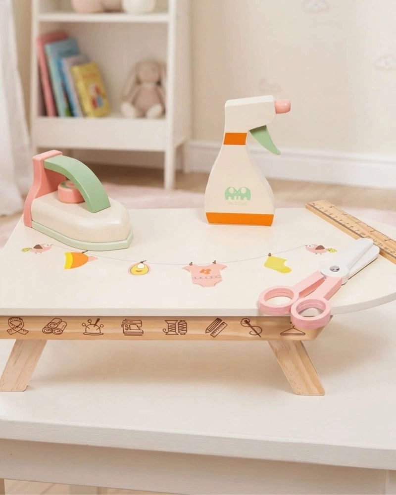SET DE JUEGO INFANTIL DE PLANCHADO Y COSTURA EN MADERA - 1