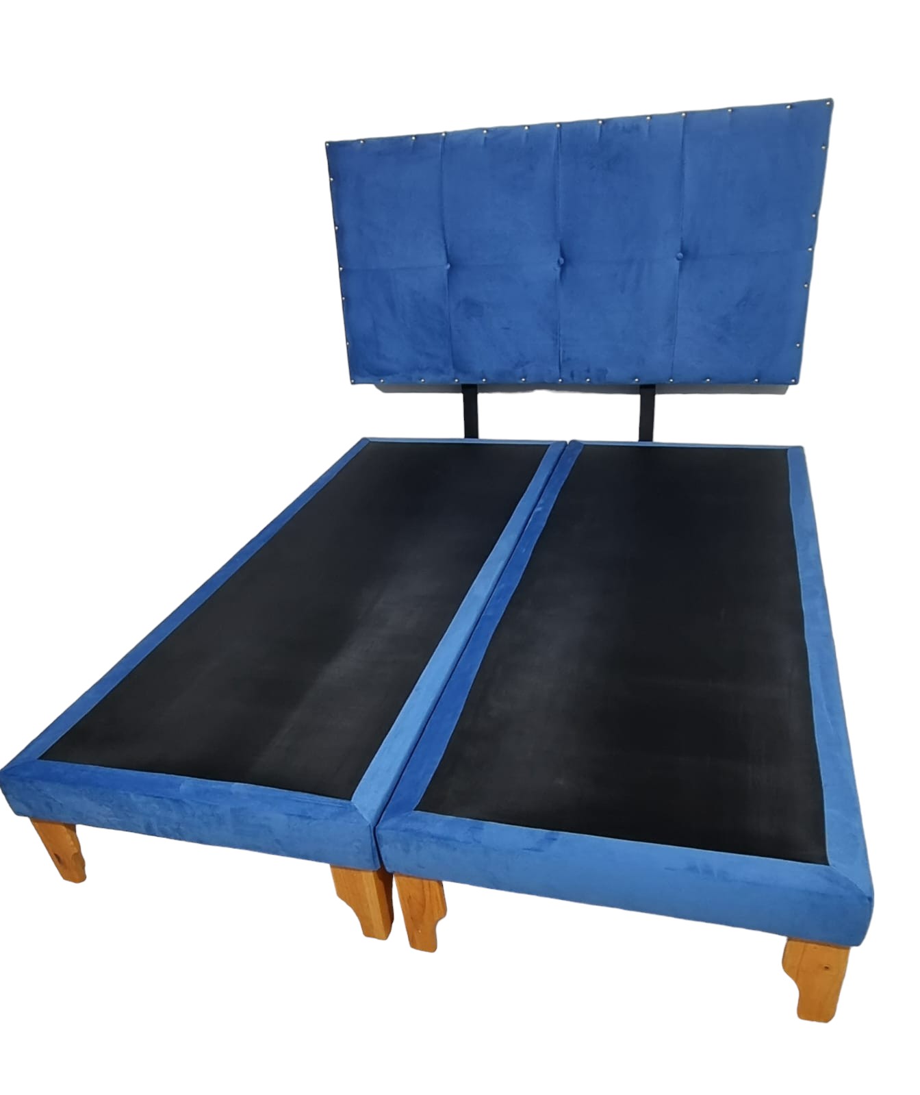CAMA EUROPEA DISEÑOS VALESTRINI KING FELPA AZUL - 2