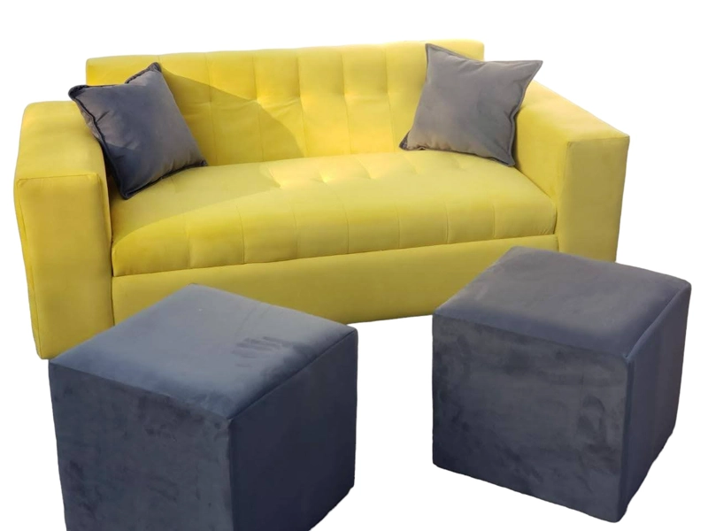 SOFÁ DISEÑOS VALESTRINI 2 CUERPOS FELPA AMARILLO MAS POUF FEPA OCRE - 3