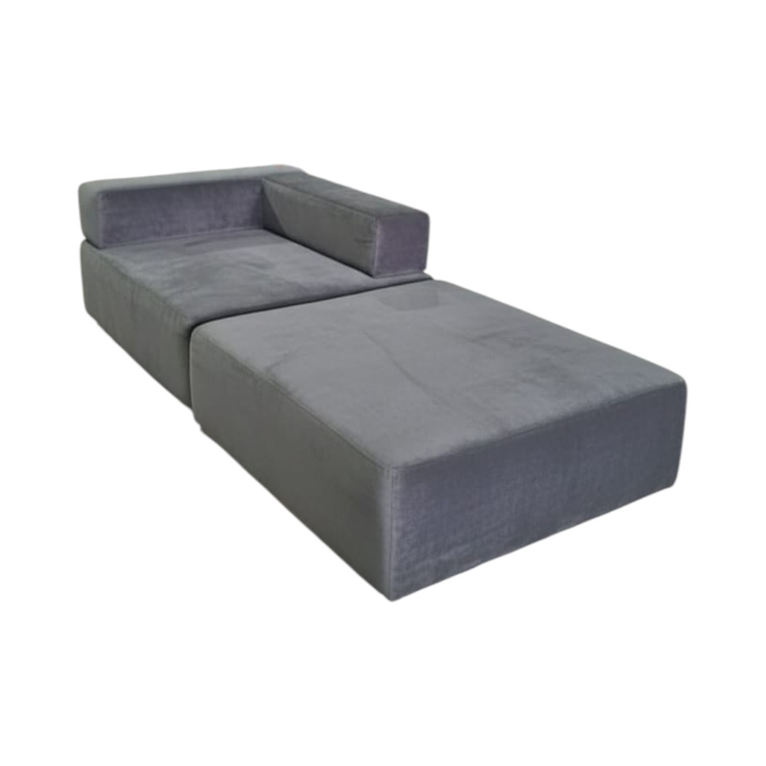 SOFA CAMA ARKOS EN FELPA GRIS OSCURO - 3