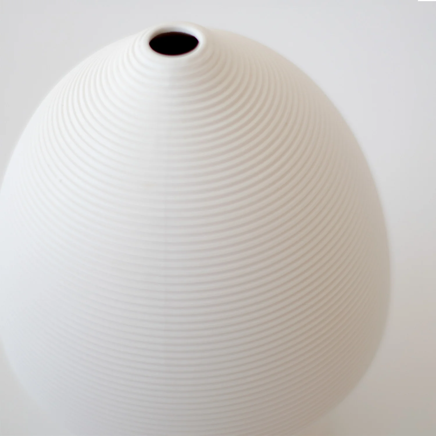 JARRÓN DECORATIVO CIRCULAR PUNTIAGUDO MODERNO - 4