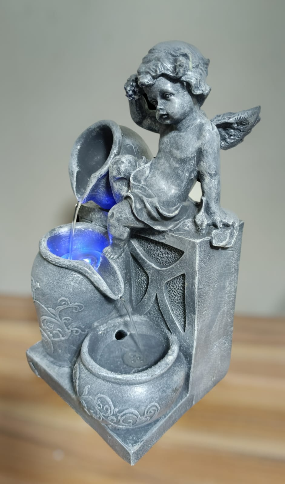 FUENTE DE AGUA 3 CANTAROS ANGEL CON LUZ LED 36X19X16 CM - 6