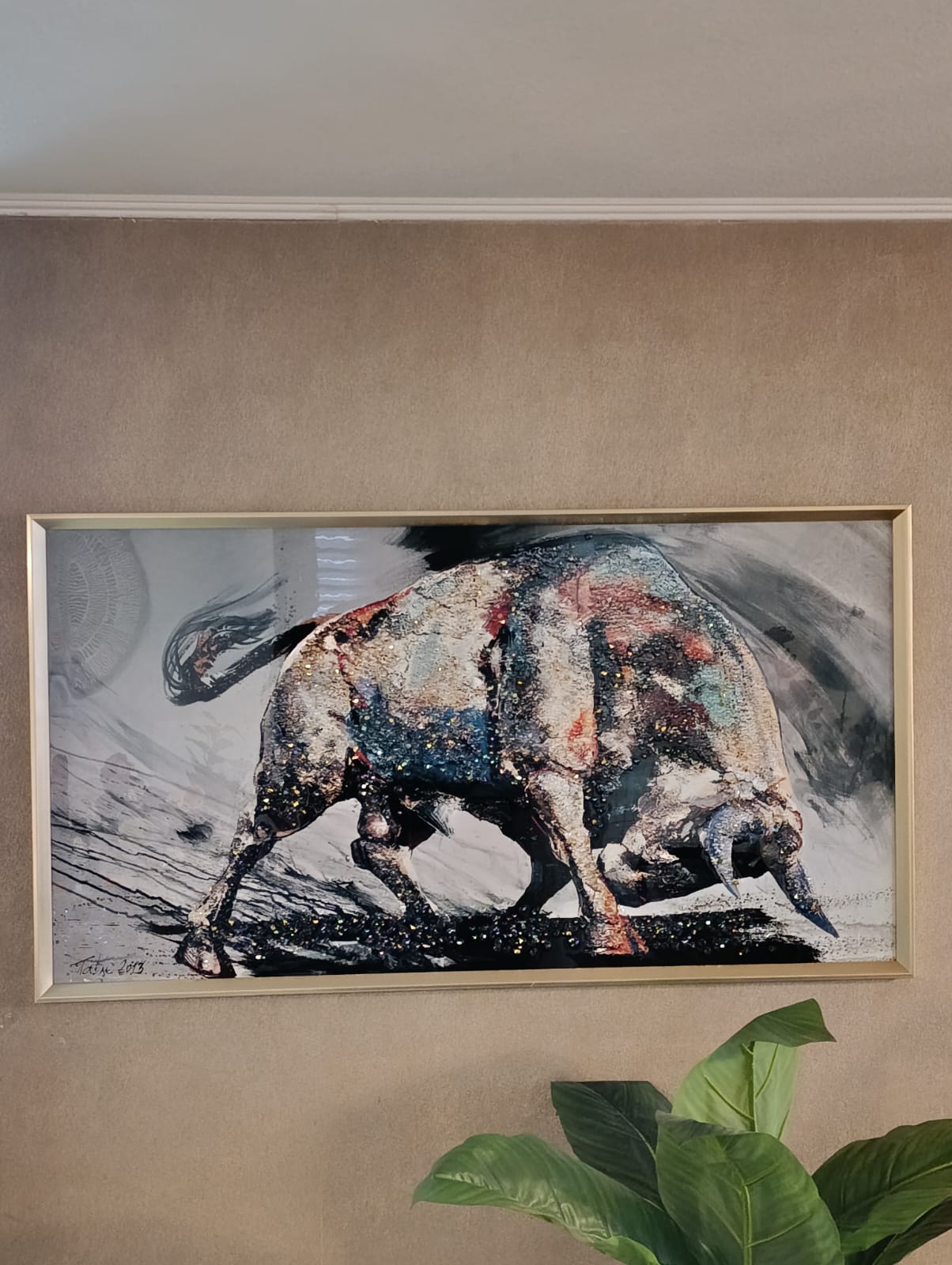 CUADRO TORO, PINTURA ESTILO DIAMANTE, MARCO DORADO60X110 CM - 2
