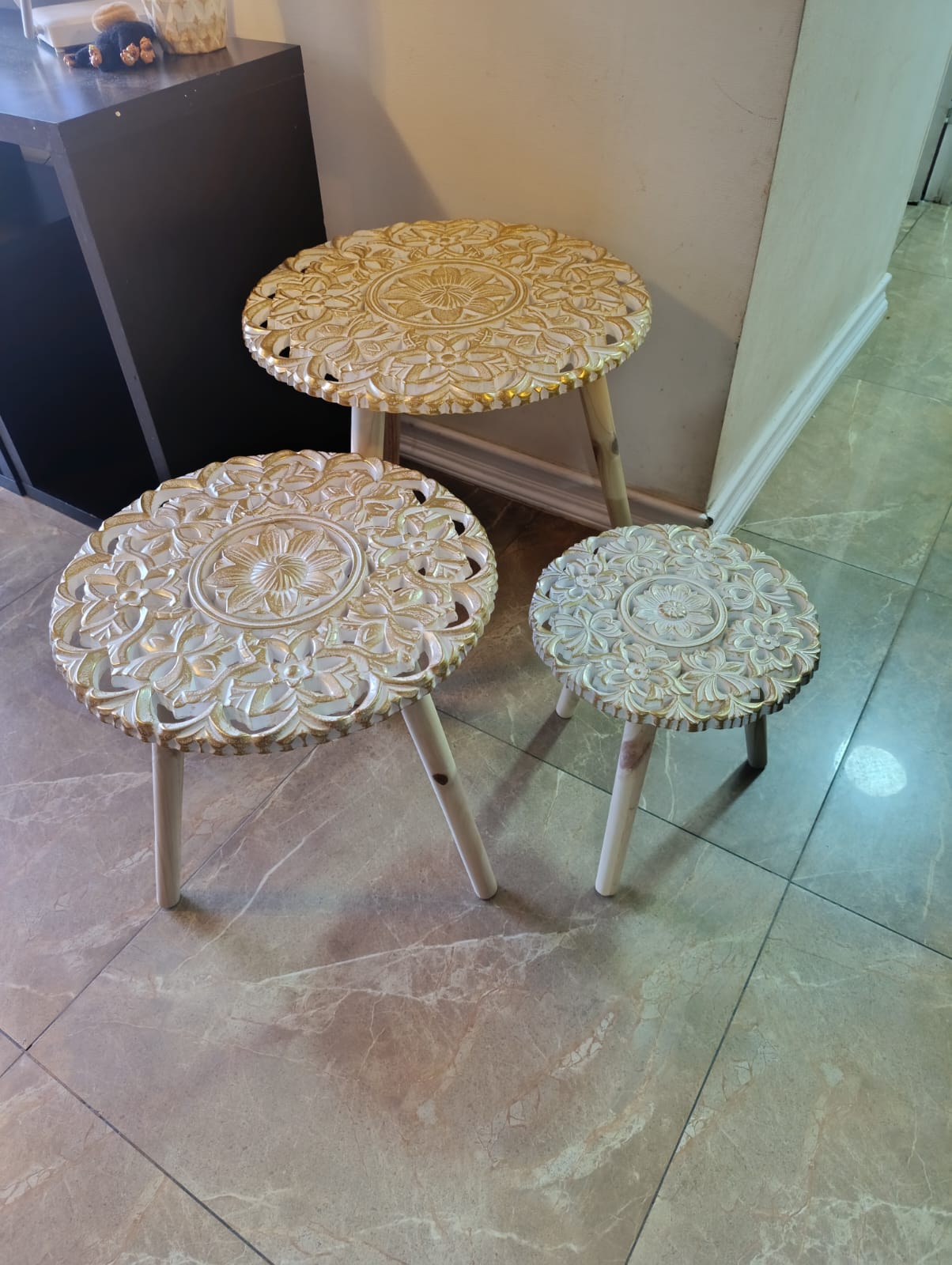 SET 3 MESAS DE CENTRO ESTILO ROCOCO MOD 2, DORADO/BLANCO - 6