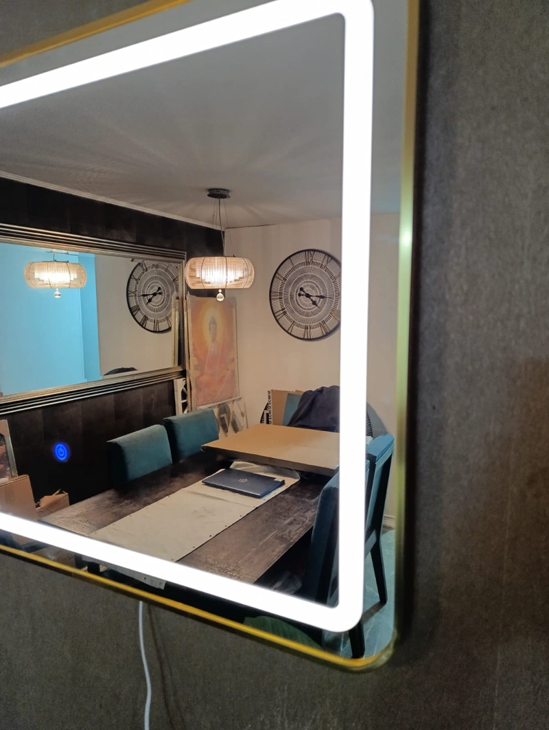 ESPEJO LED RECTANGULAR HORIZONTAL TOUCH 3 TONOS LUZ 80X60 MARCO DORADO METAL - 2