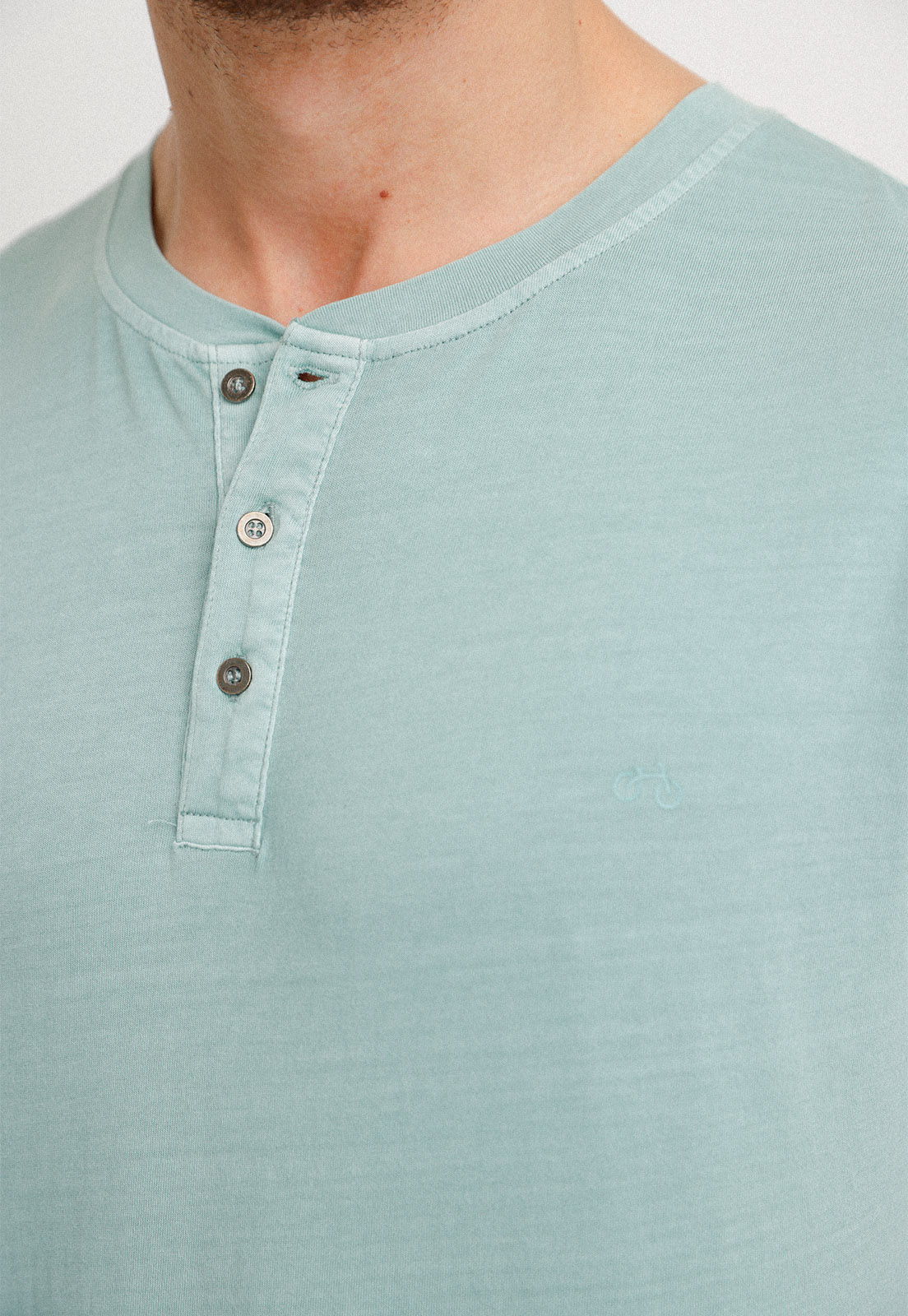 POLERA HOMBRE SLIM FIT MELCHOR ALGODON VERDE AGUA - 3