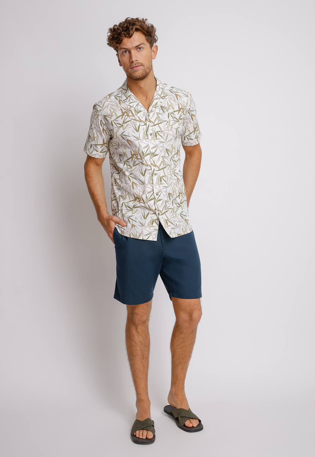 CAMISA MANGA CORTA HOMBRE RELAXED FIT BUCK ALGODON VERDE - 4