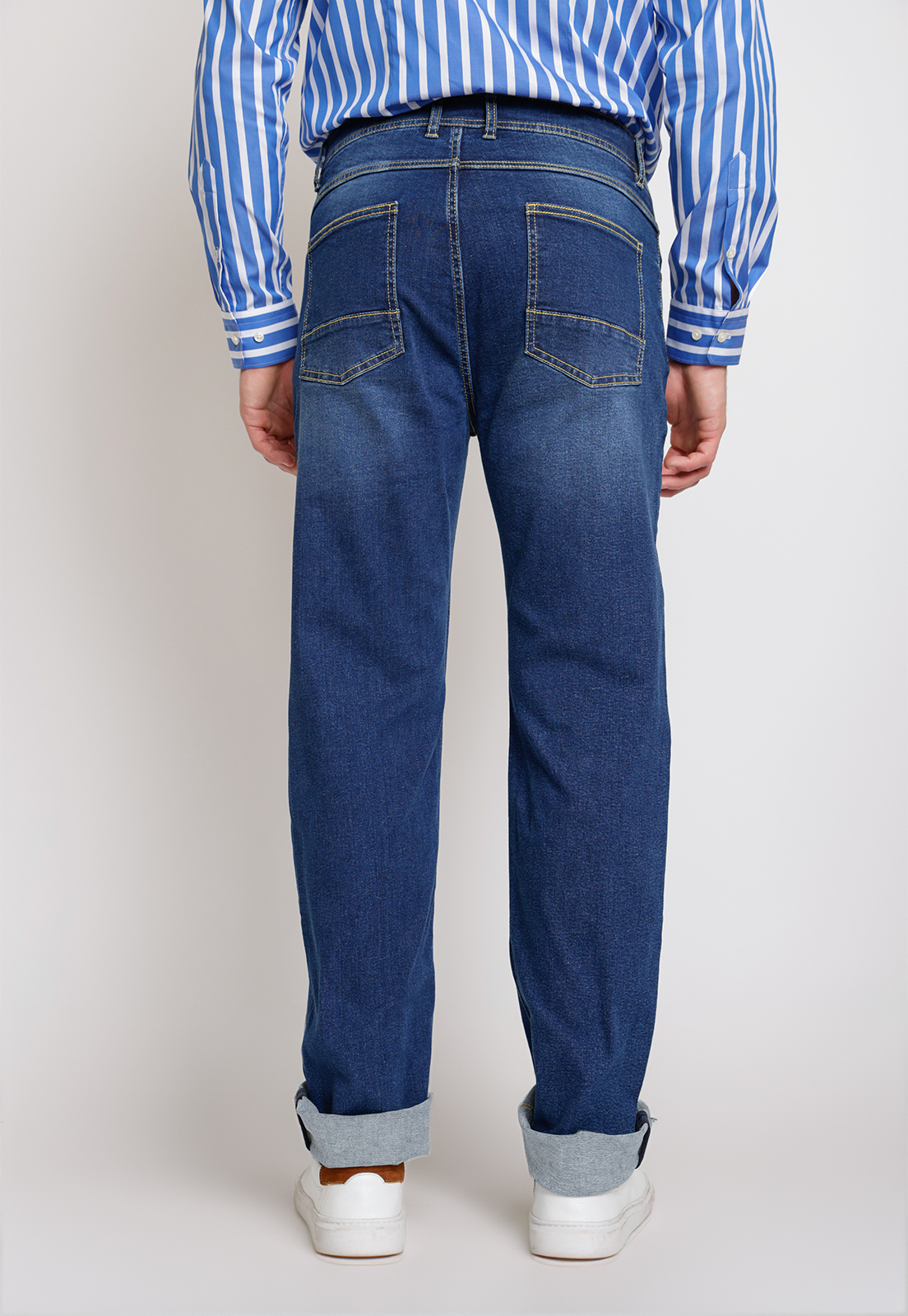 JEANS HOMBRE ALGODON LISO REGULAR NADA AZUL MEDIO - 2