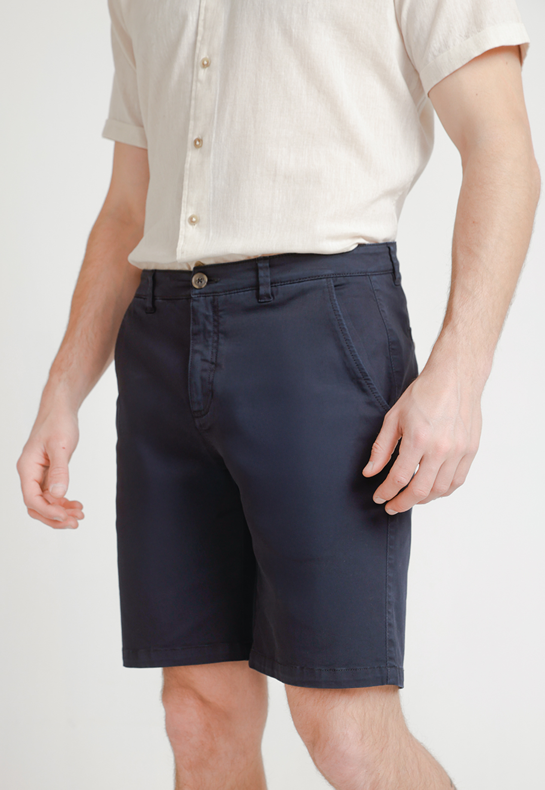 BERMUDA HOMBRE ALGODON LISO SLIM VALERIO AZUL MARINO - 1