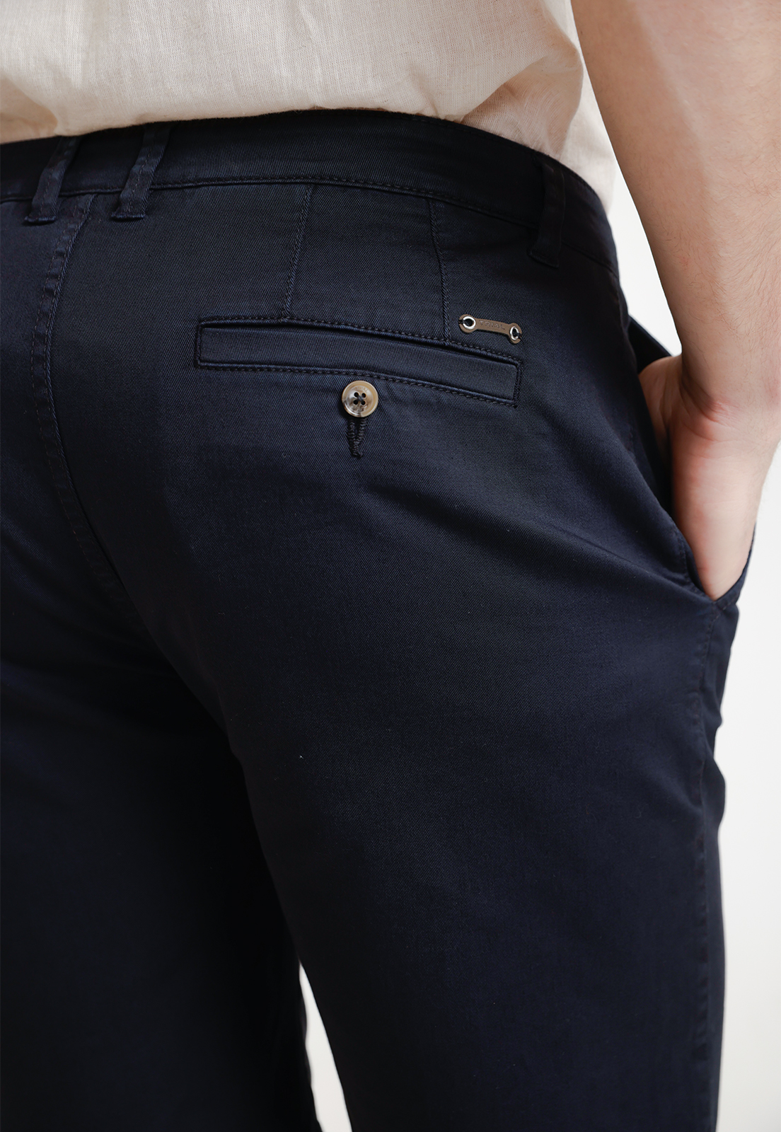 BERMUDA HOMBRE ALGODON LISO SLIM VALERIO AZUL MARINO - 3