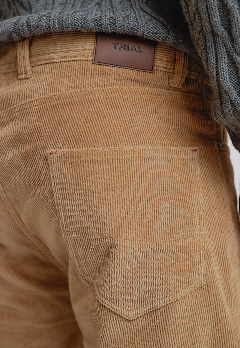 PANTALON CINCO BOLSILLOS DE COTELE  TABACO - 3