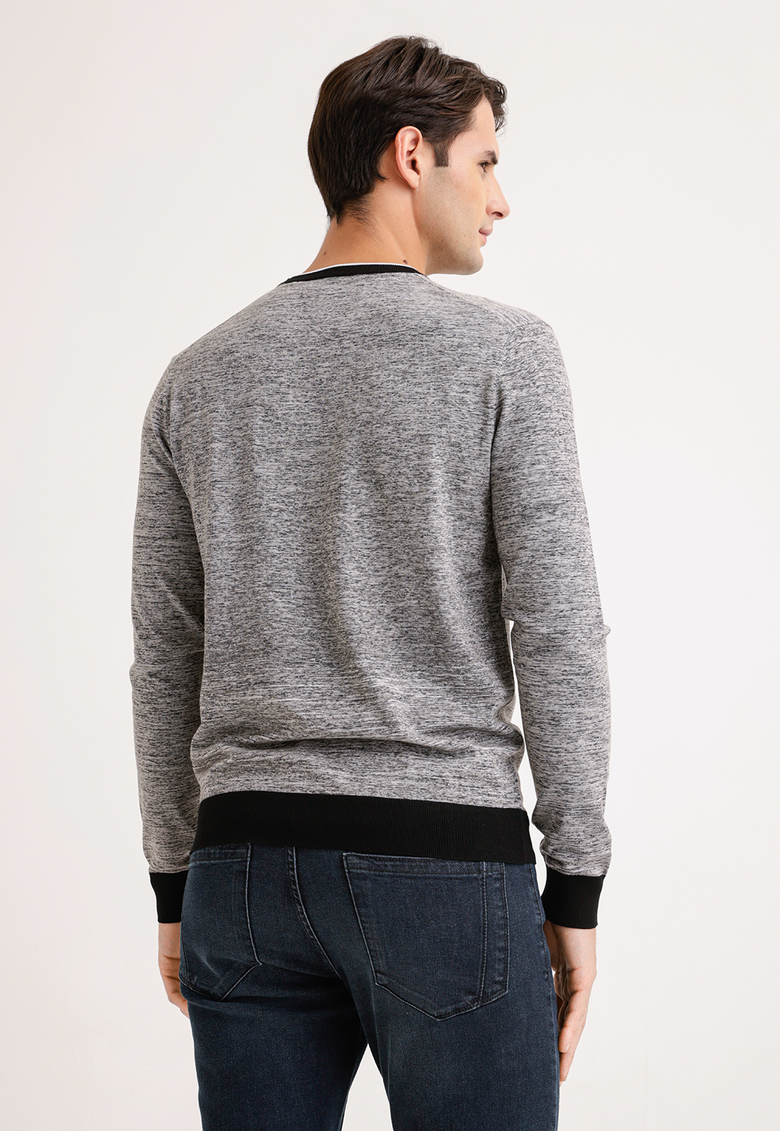 SWEATER CUELLO REDONDO NEGRO HOMBRE - 2