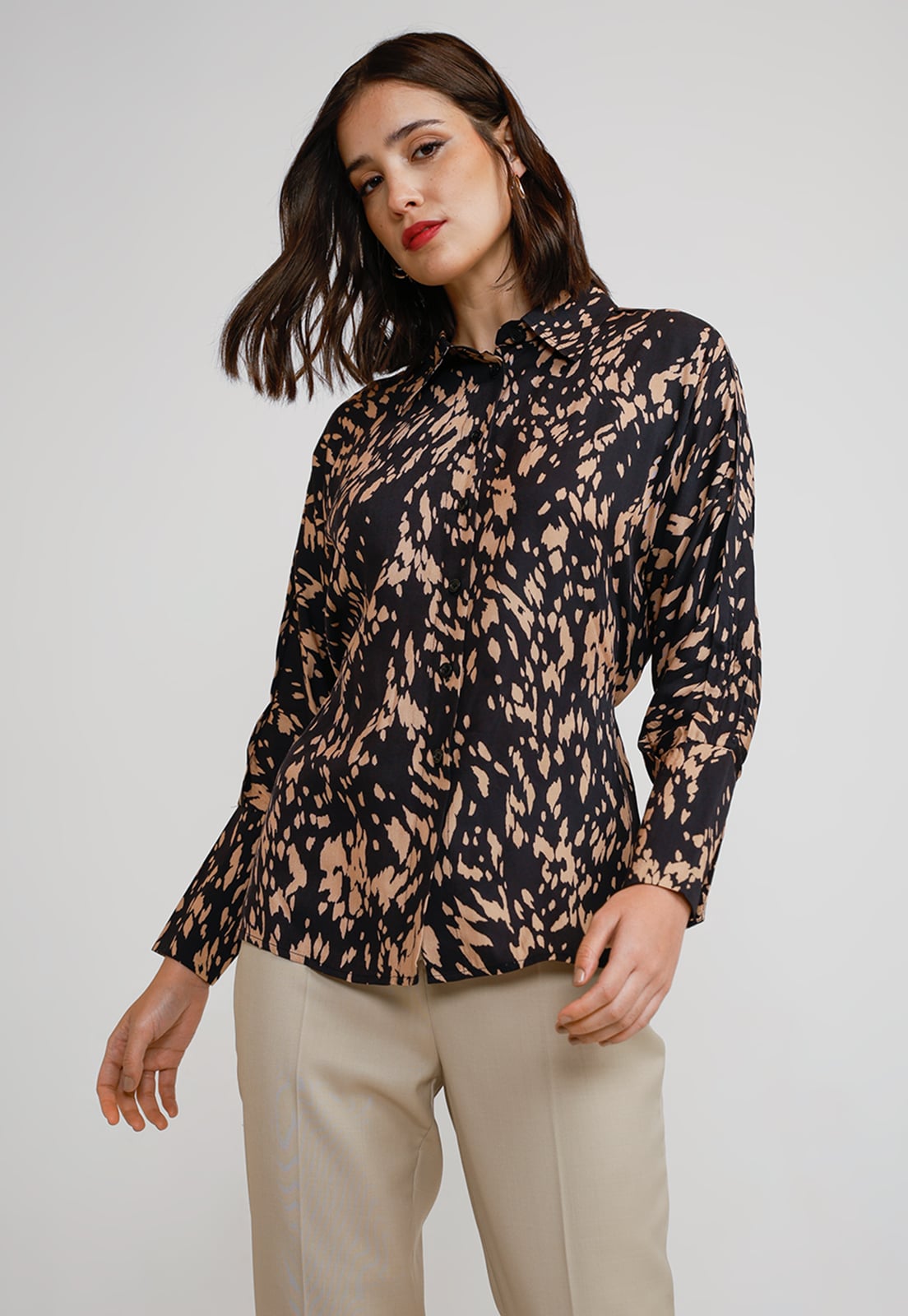 BLUSA MUJER VISCOSA ESTAMPADA NEGRO - 1
