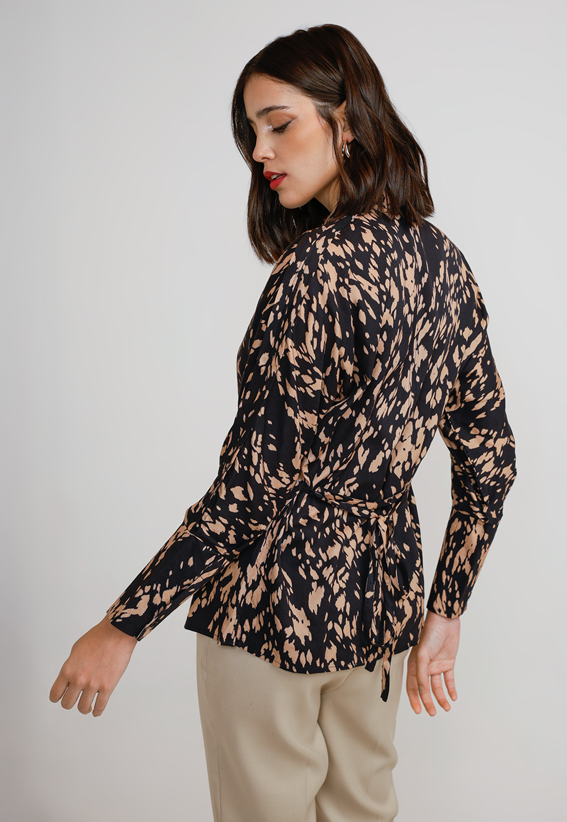 BLUSA MUJER VISCOSA ESTAMPADA NEGRO - 2