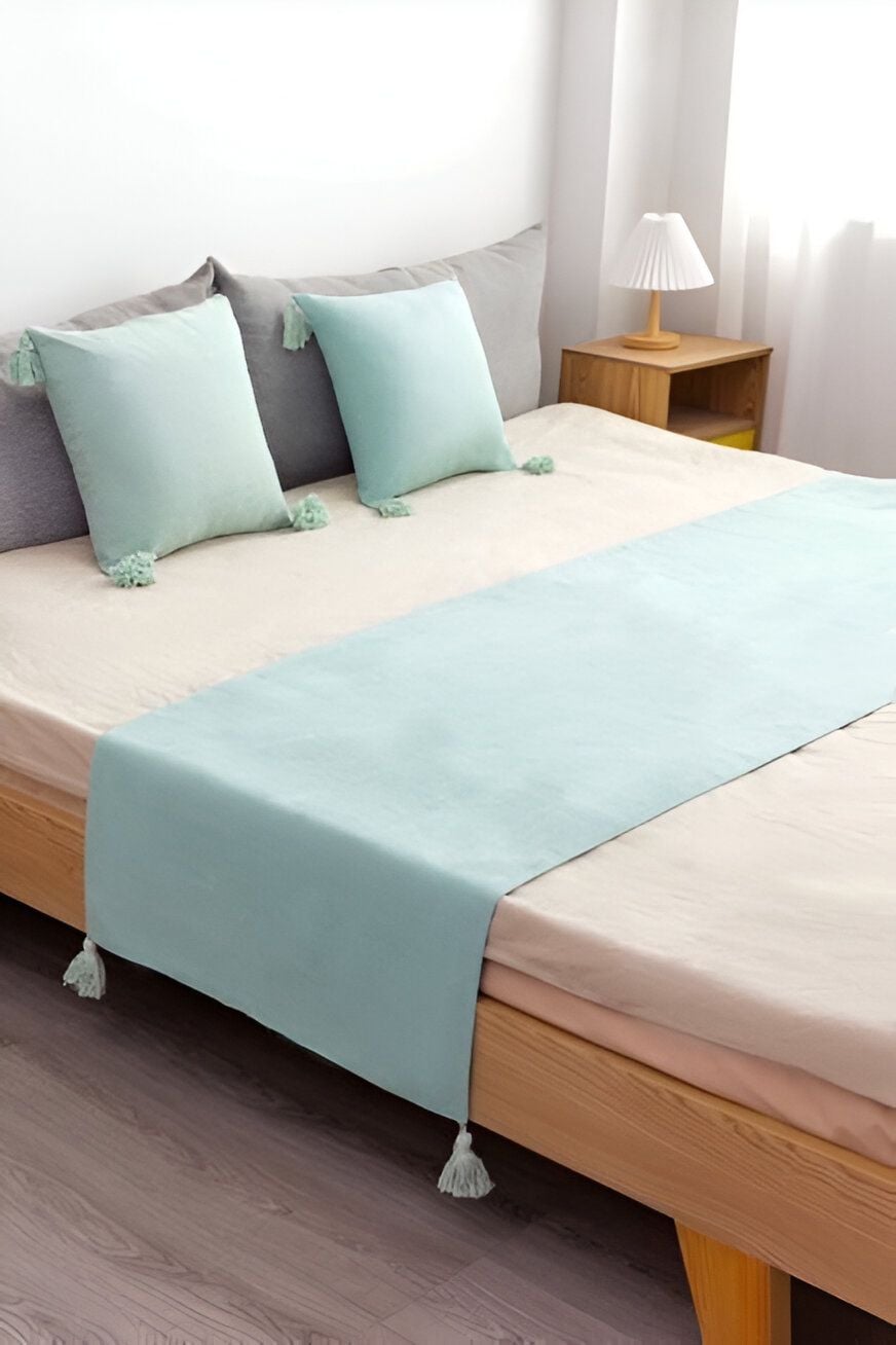 PIECERA DE CAMA DECORATIVA MODELO LINO CELESTE - 1
