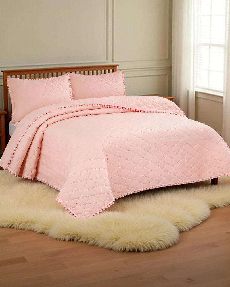CUBRECAMA CON DETALLES DE POMPONES KING COLOR ROSADO - 3