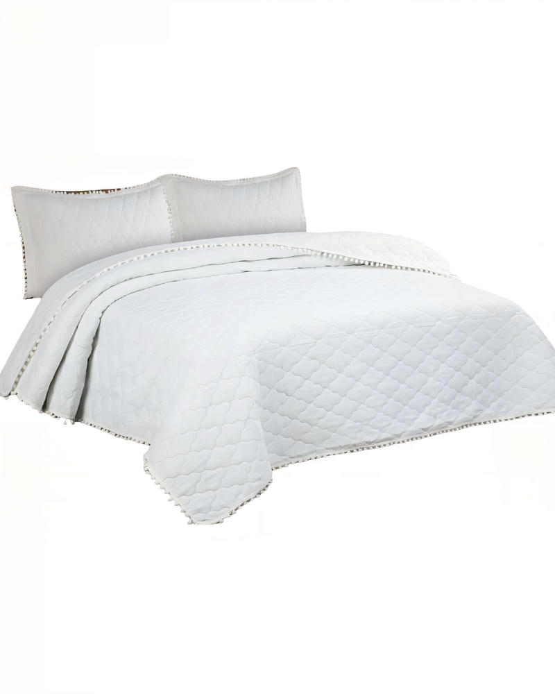 CUBRECAMA CON DETALLES DE POMPONES 1,5 PLAZA COLOR BLANCO - 1