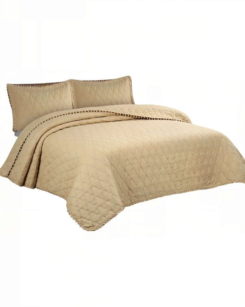 CUBRECAMA CON DETALLES DE POMPONES 1,5 PLAZA COLOR BEIGE - 1