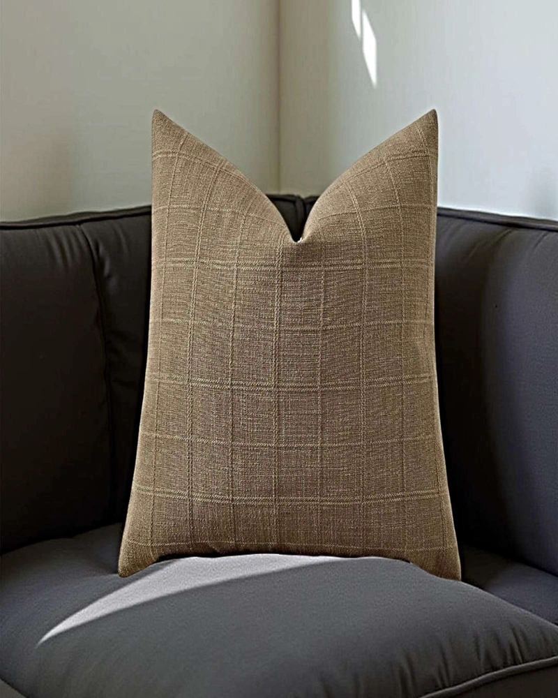 JUEGO DE 4 FUNDAS DE COJIN JACQUARD CUADRILLE 45X45 CM CAFE - 4