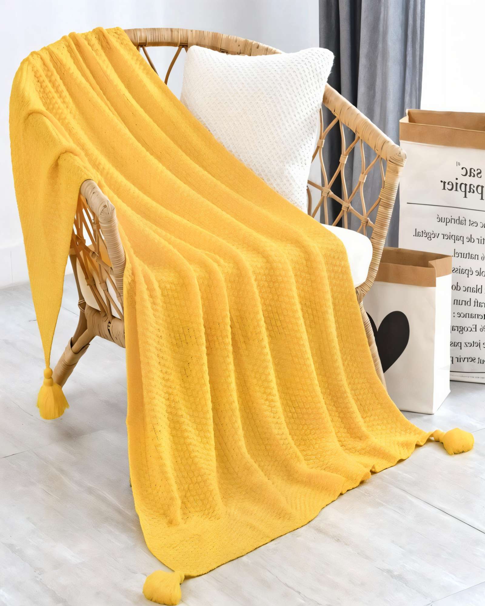 MANTA DE SOFA CON FLECOS DE SOGA COLOR AMARILLO - 4