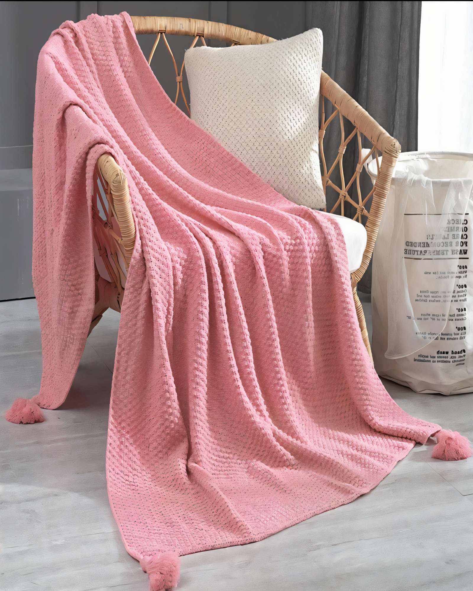 MANTA DE SOFA CON FLECOS DE SOGA COLOR ROSADO - 3