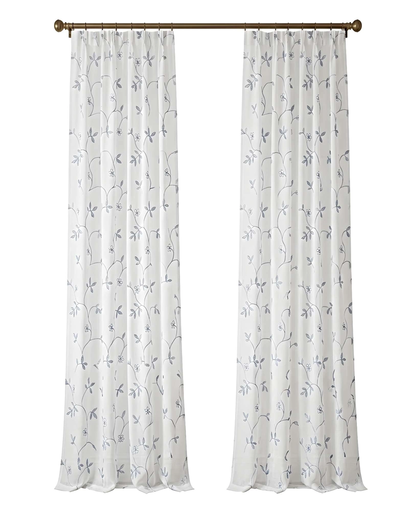 JUEGO DE 2 VISILLOS BORDADOS – ELEGANCIA FLORAL Y CLARIDAD NATURAL PARA EL HOGAR 03 - 1