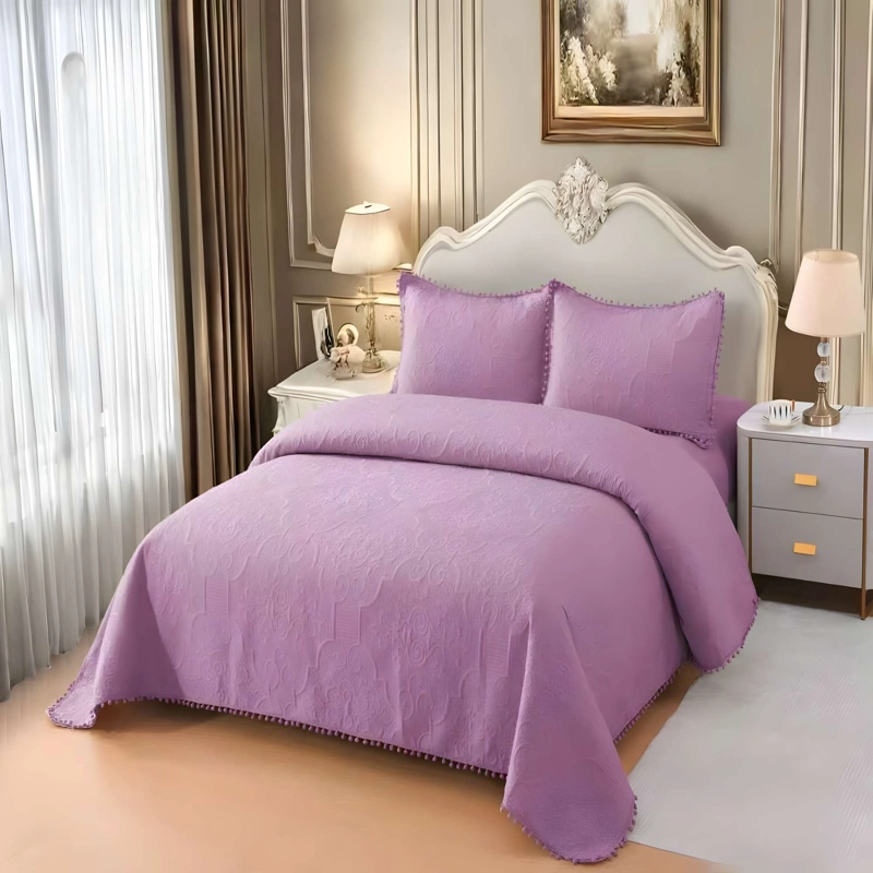 CUBRECAMA CON POMPONES KING COLOR MORADO - 2