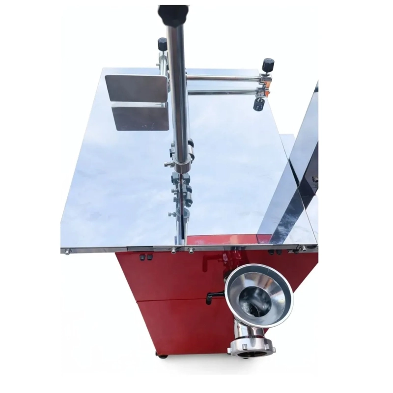 SIERRA CARNICERA DE CARNE Y HUESO 750W CON MOLINO 3 EN 1 - 4