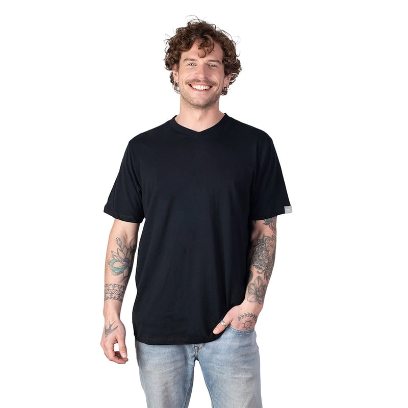 POLERA CUELLO V DE HOMBRE 100 ALGODÓN ORGÁNICO RANCO LENGA®._ - 1